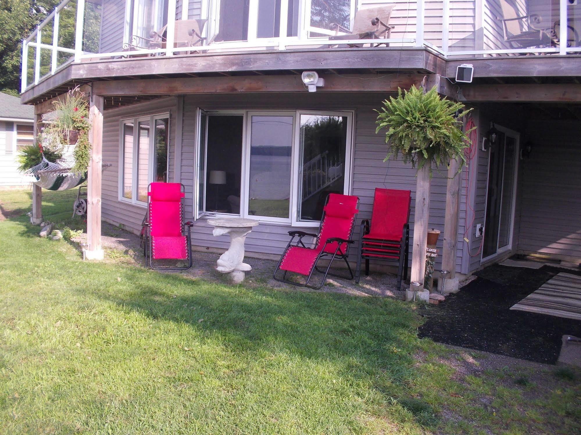 N' This On The Bay -Vacation Suite Wiarton Exterior foto