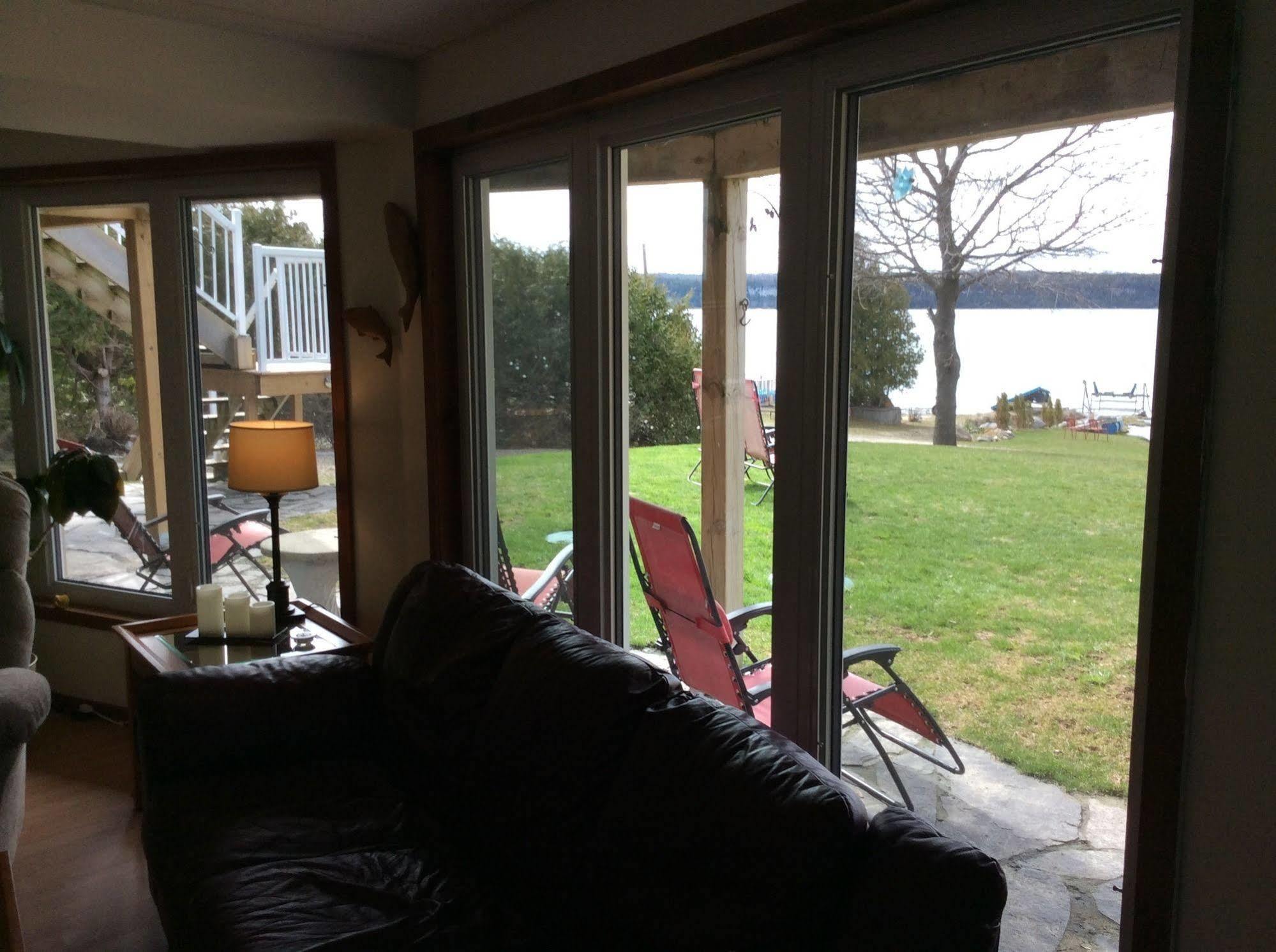 N' This On The Bay -Vacation Suite Wiarton Exterior foto